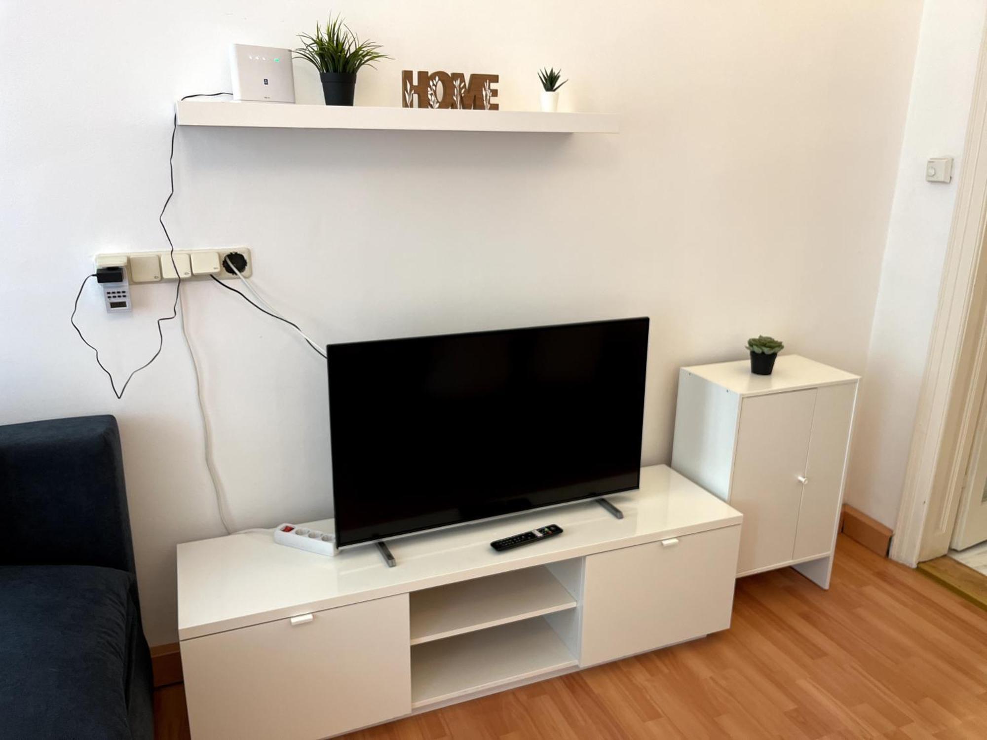 Cozy Two-bedroom Near Metro * Wien